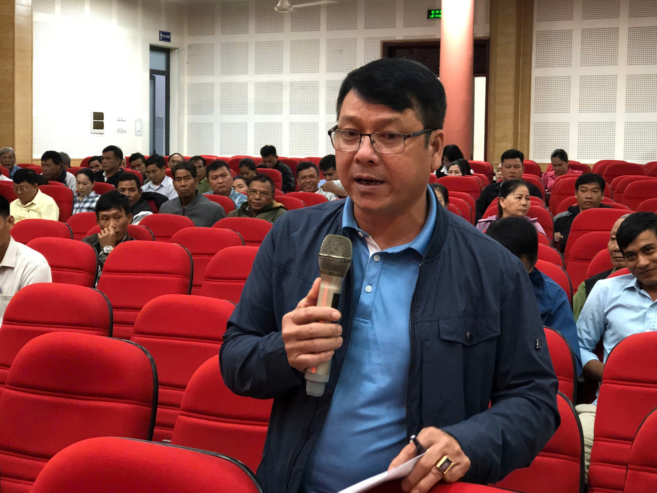 các đại biểu góp ý